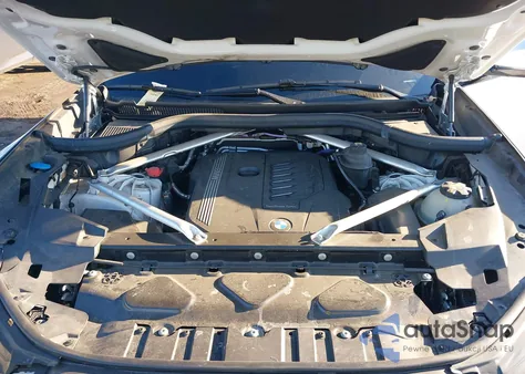 2023 BMW X5 xDrive40I z USA, uszkodzony, nr VIN 5UXCR6C01P9P20820